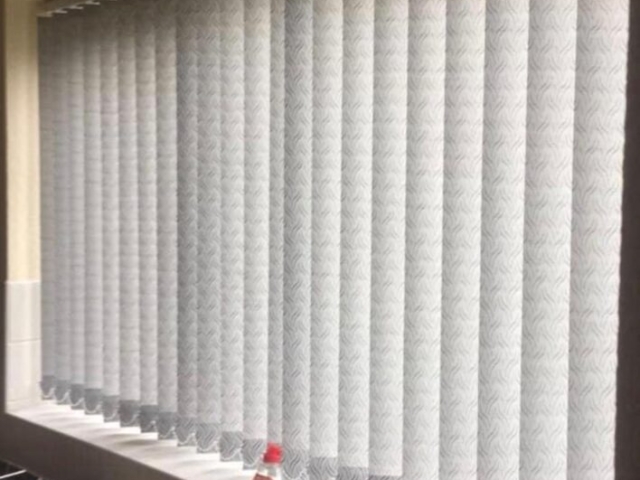 vertical blinds 4 708x1024 1