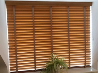 wood venetian blinds 11