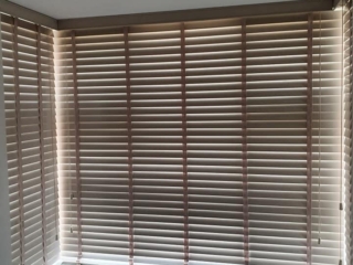 wood venetian blinds 2